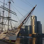 Διαμέρισμα Sea Towers *